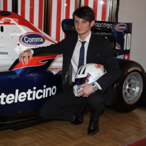 Cadro presentazione Alex Fontana formula 2