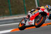 Pedrosa torna alla vittoria, Marquez giú dal podio