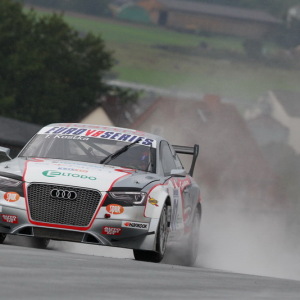 TOMAS KOSTKA (AUDI RS5) CRUISES TO THIRD EUROV8SERIES POLE AT SACHSENRING 