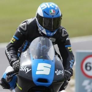 Podio sfumato per Fenati a due giri dalla fine