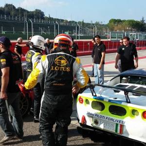 GARA 1 A IMOLA, NESPOLI DALL'INIZIO ALLA FINE 