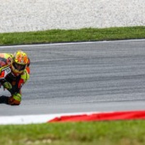 Espargaró subito veloce in Malesia