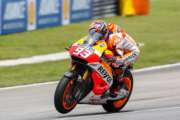 Marquez vince a Sepang davanti alle Yamaha