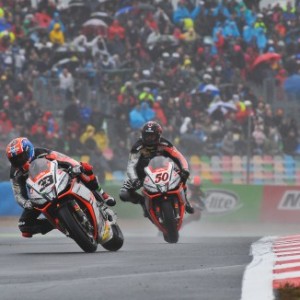 A Magny-Cours un’altra giornata da incorniciare per Aprilia