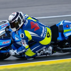 Suzuki analizza la prima giornata in pista