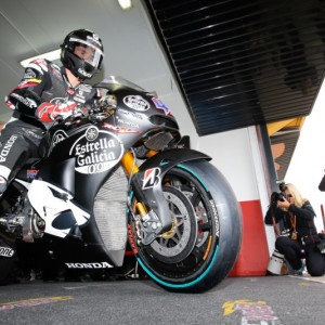 Buona la prima uscita in MotoGP™ per il Team Estrella Galicia Marc VDS