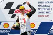 Rabat si congratula con Kallio per la lotta al titolo
