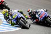 Rossi e Lorenzo si giocano il secondo posto in casa di Marquez