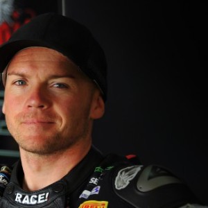 Morais riapproda in WSS con CIA Landlords Insurance Honda