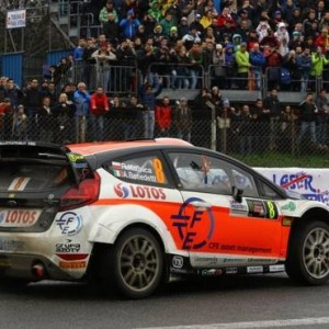 ROBERT KUBICA FA SALTARE IL BANCO DEL MONZA RALLY SHOW
