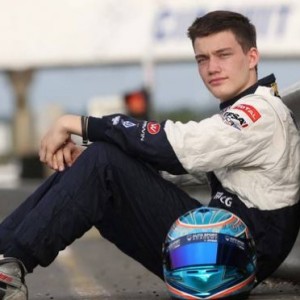 IL RUSSO DENIS BULATOV NELLA F.RENAULT 2.0 ALPS