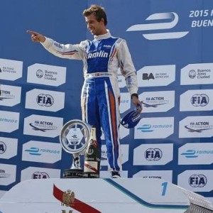 Nicolas Prost clinches a podium finish for e.dams Renault
