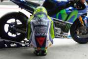 Rossi apre Sepang 2 al comando