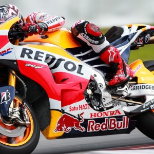 Marquez davanti, la GP15 vola
