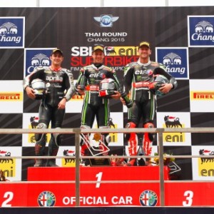 Rea domina e vince gara 1 in Thailandia