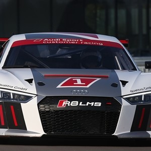 Nico Müller auf dem neuen Audi R8 LMS bei den 24h Rennen vom Nürburgring und von Spa