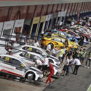 Aprile sarà ricco di impegni per piloti e team del WTCC, fra gare e test.