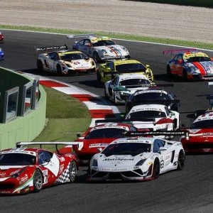 Inizia a Vallelunga lo spettacolo degli ACI Racing Weekend 2015