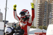 Emotional Piquet emulates his father