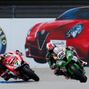 Seconda doppietta in stagione per Jonathan Rea