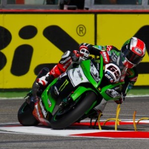Primo tempo per Rea nella giornata di apertura ad Imola