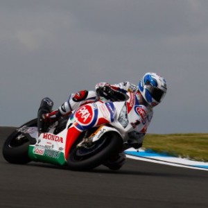 Guintoli promuove gli aggiornamenti di Donington