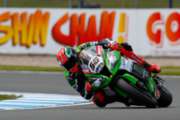 Sykes al comando nel secondo turno, top-6 molto compatta
