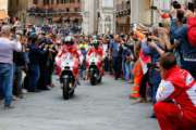 Un Palio “straordinario” con le Ducati Desmosedici