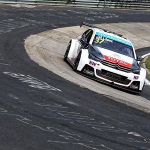 José María López al top nei test al Nürburgring Nordschleife