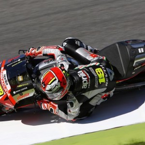 Debutta il seamless sulle Aprilia RS-GP di Bautista e Melandri. Molte le novità anche su ciclistica e assetti