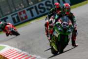 Rea vince una gara 1 sprint ad Imola