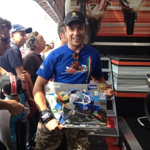 Fervono i preparativi nel box del Team Lorini: questo è il weekend di casa e le aspettative sono elevate!