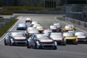 Yvan Muller vince Gara 1 in Russia