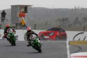 Rea vince in gara 1 nella ‘roulette’ del flag-to-flag a Portimao