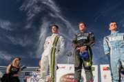 Whelen Euro ELITE 2 Longin Conquista Una Vittoria Schiacciante