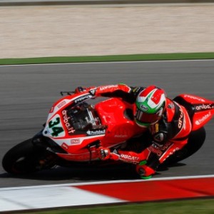 Attacco a tre punte per il team Ducati ufficiale a Misano