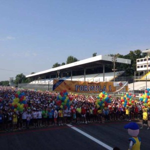 IN 12MILA MARCIANO ALL'AUTODROMO PER SOSTENERE LA LOTTA CONTRO I TUMORI