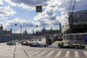 Moscow smiles on Piquet Jr