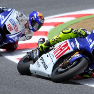 L’epica battaglia Rossi-Lorenzo del 2009 – di Matthew Birt