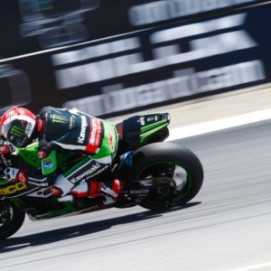 Rea soffia il primo posto a Sykes nel quarto turno di prove libere a Laguna