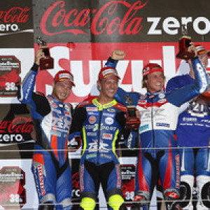 Aegerter rast in Suzuka aufs Podest.