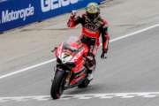 Un Davies inarrestabile pone il sigillo su una storica doppietta Ducati