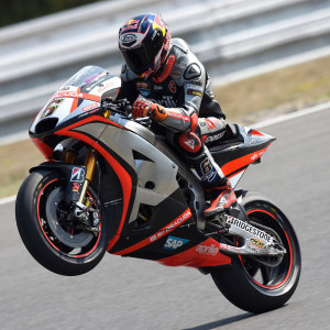 MOTOGP - PRIMA GIORNATA INCORAGGIANTE A BRNO PER BRADL E BAUTISTA AL LAVORO SULLE APRILIA RS-GP