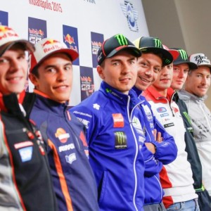 A Indy si scaldano i motori
