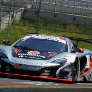 Teo Martín schiera una seconda McLaren per Bell-Watson