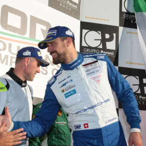 Joel Camathias vince nella Targa Tricolore Porsche al Mugello
