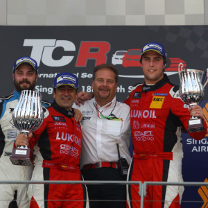Gené claims victory in the second race after a solo flight
