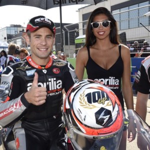 ALVARO BAUTISTA A PUNTI ANCHE AD ARAGON CON UNA BELLA GARA IN RIMONTA. BRADL FRENATO DA UN CALO DELLA GOMMA QUANDO L'OBIETTIVO PUNTI ERA VICINO