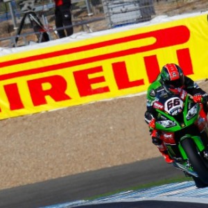 Sykes comanda le FP1, Rea e Davies molto vicini