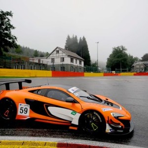 Strepitosa pole per gara 2 del giovanissimo Andrew Watson (McLaren Teo Martín)